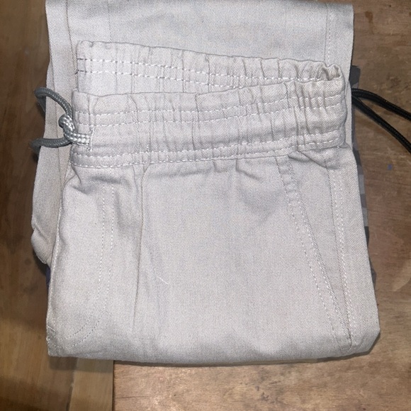 Boys pants size 8 and size 10/12 - Picture 5 of 5